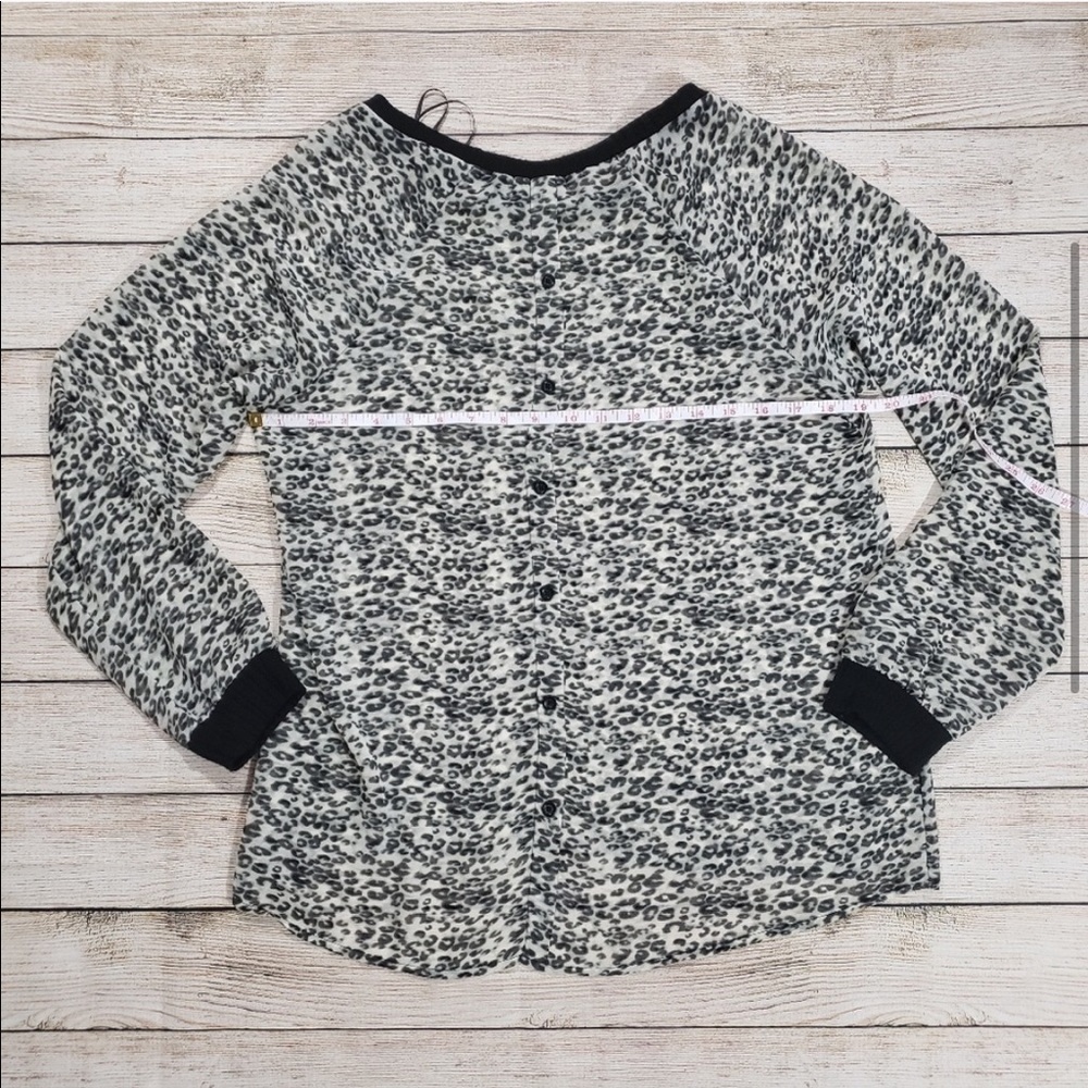 Pleione Sheer Leopard Blouse - Picture 3 of 7